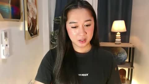 Snapshot of reginethegoddess chatting on 1, 3, 2026 regine online show from 1, 3, 2026