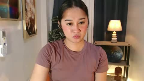 Snapshot of reginethegoddess chatting on 4, 3, 2026 regine online show from 4, 3, 2026