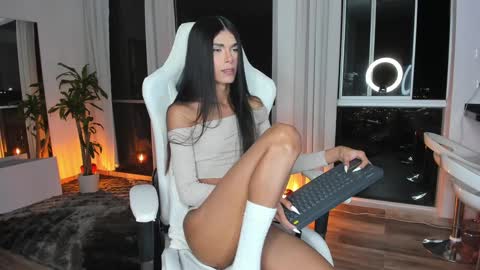 Snapshot of reichel_gray chatting on 18, 1, 2025  REICHEL  online show from 18, 1, 2025