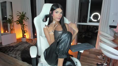 Snapshot of reichel_gray chatting on 29, 1, 2025  REICHEL  online show from 29, 1, 2025