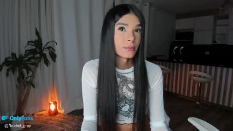 Snapshot of reichel_gray chatting on 15, 10, 2025  REICHEL  online show from 15, 10, 2025