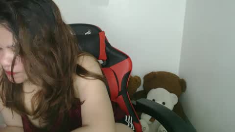 Snapshot of reign2525 chatting on 5, 3, 2025 reign2525 online show from 5, 3, 2025