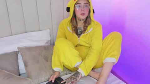 Snapshot of reikaminato chatting on 20, 9, 2025 Reika  online show from 20, 9, 2025