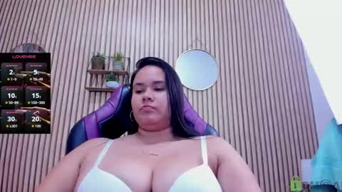 reina_loren online show from 15, 2, 2026