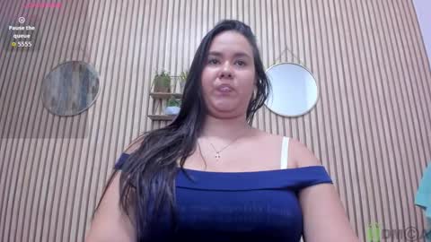 reina_loren online show from 4, 3, 2026
