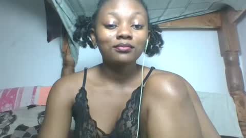 Snapshot of reinechi chatting on 16, 7, 2026 Reinechi online show from 16, 7, 2026