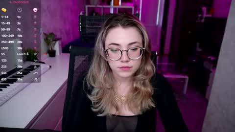 Snapshot of remywild chatting on 14, 9, 2025 RemyWild online show from 14, 9, 2025