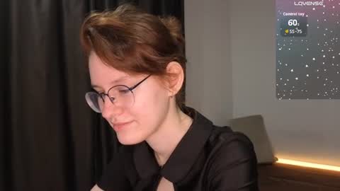 Snapshot of renaeblaski chatting on 10, 6, 2026 Claire online show from 10, 6, 2026