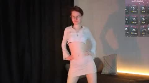 Snapshot of renaeblaski chatting on 12, 6, 2026 Claire online show from 12, 6, 2026