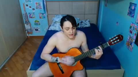 Snapshot of renaseric chatting on 24, 7, 2026 RenasEric online show from 24, 7, 2026