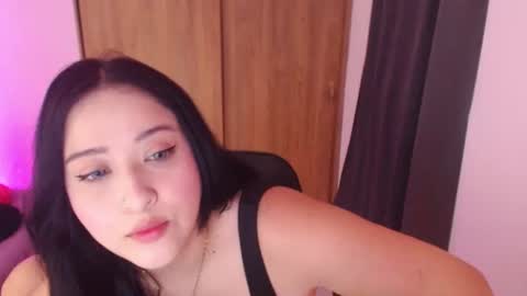 Snapshot of renata_ruiz chatting on 8, 7, 2026 online show from 8, 7, 2026