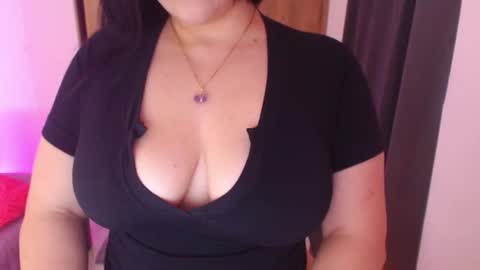 Snapshot of renata_ruiz chatting on 10, 7, 2026 online show from 10, 7, 2026