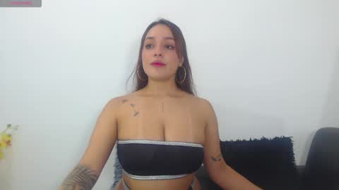 renatabrownn28 online show from 1, 5, 2026