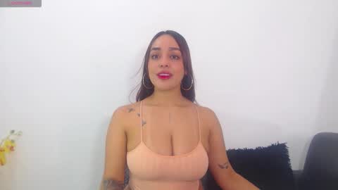 renatabrownn28 online show from 5, 5, 2026