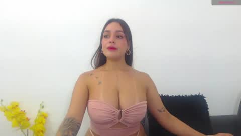 renatabrownn28 online show from 25, 6, 2026