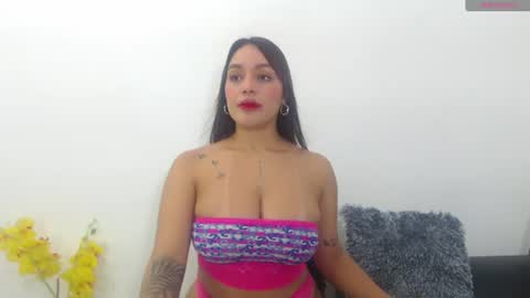 renatabrownn28 online show from 1, 7, 2026