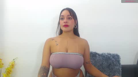 renatabrownn28 online show from 4, 7, 2026
