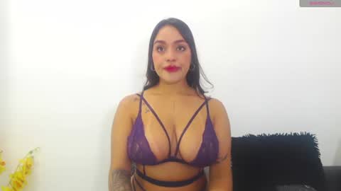 renatabrownn28 online show from 5, 7, 2026