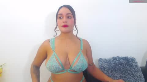 renatabrownn28 online show from 29, 7, 2026