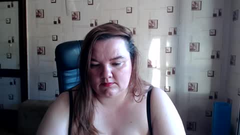 renataoia online show from 18, 6, 2026