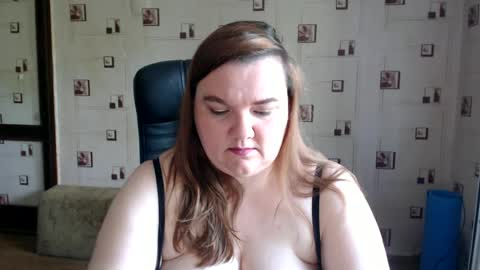 renataoia online show from 27, 6, 2026