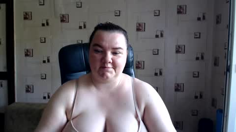 renataoia online show from 2, 7, 2026