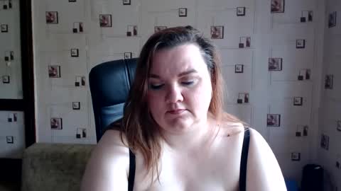 renataoia online show from 11, 7, 2026