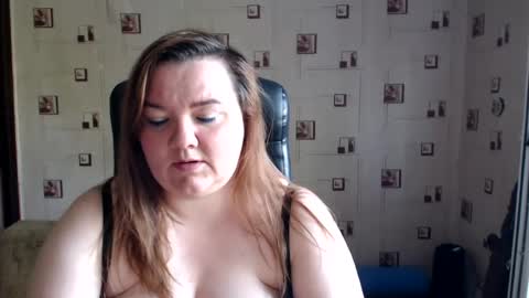 renataoia online show from 19, 7, 2026