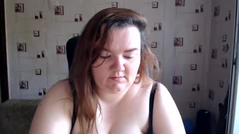 renataoia online show from 20, 7, 2026