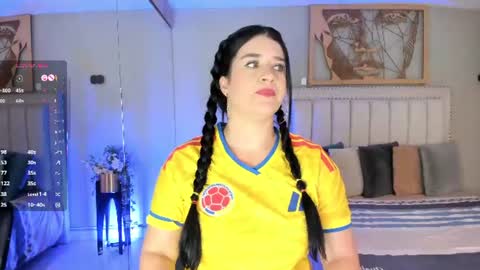 Snapshot of renataruiz_rr chatting on 23, 6, 2026 online show from 23, 6, 2026
