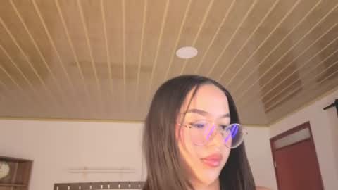 renaxi_smith online show from 28, 6, 2026