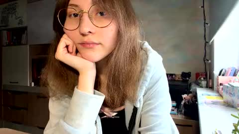 Mia online show from 16, 2, 2026