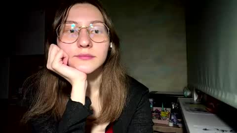 Mia online show from 19, 4, 2026