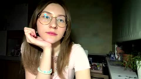 Mia online show from 23, 4, 2026