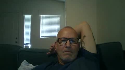 Snapshot of renewaz chatting on 4, 4, 2026 Renewaz online show from 4, 4, 2026