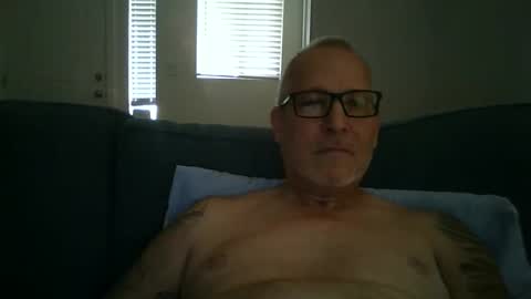 Snapshot of renewaz chatting on 16, 4, 2026 Renewaz online show from 16, 4, 2026