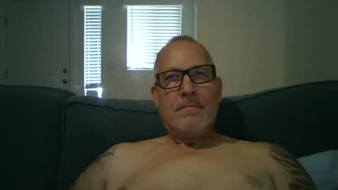 Snapshot of renewaz chatting on 17, 4, 2026 Renewaz online show from 17, 4, 2026