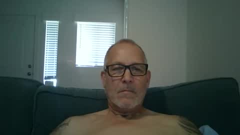 Snapshot of renewaz chatting on 18, 4, 2026 Renewaz online show from 18, 4, 2026