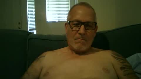 Snapshot of renewaz chatting on 18, 4, 2026 Renewaz online show from 18, 4, 2026