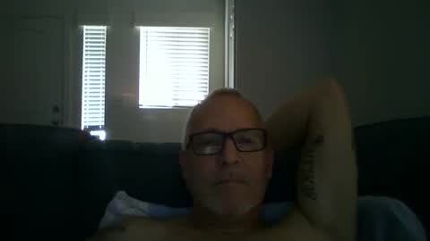 Snapshot of renewaz chatting on 19, 4, 2026 Renewaz online show from 19, 4, 2026