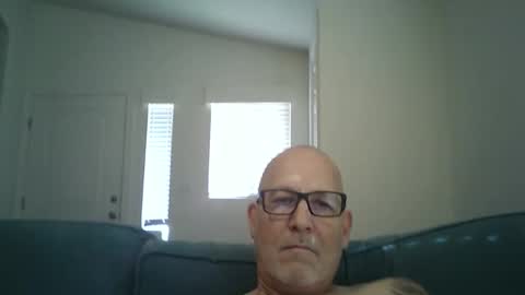 Snapshot of renewaz chatting on 23, 4, 2026 Renewaz online show from 23, 4, 2026
