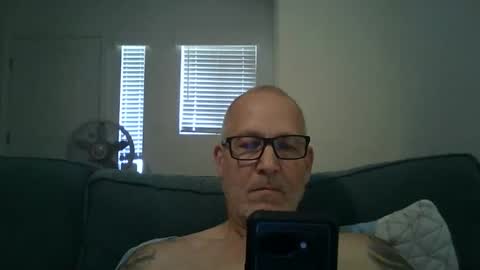 Snapshot of renewaz chatting on 7, 5, 2026 Renewaz online show from 7, 5, 2026