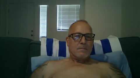 Snapshot of renewaz chatting on 18, 5, 2026 Renewaz online show from 18, 5, 2026