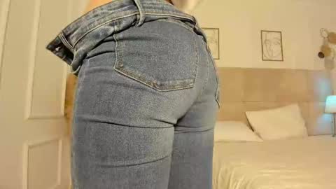 Snapshot of rennatha21 chatting on 2, 3, 2025 Rennatha online show from 2, 3, 2025