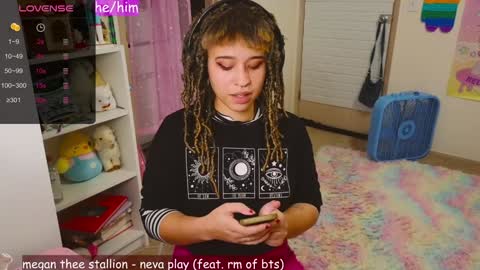 Snapshot of renpuppy chatting on 5, 1, 2025 REN online show from 5, 1, 2025