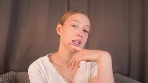 Snapshot of revamcallister chatting on 11, 7, 2026 revamcallister online show from 11, 7, 2026