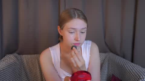 Snapshot of revamcallister chatting on 18, 7, 2026 revamcallister online show from 18, 7, 2026