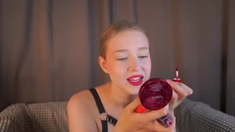 Snapshot of revamcallister chatting on 1, 8, 2026 revamcallister online show from 1, 8, 2026