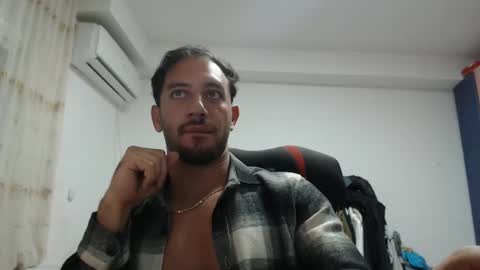 Snapshot of revivedunknown chatting on 1, 10, 2025 Chris online show from 1, 10, 2025