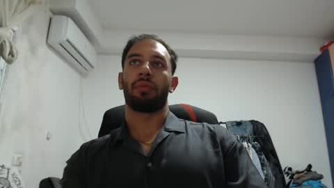 Snapshot of revivedunknown chatting on 27, 10, 2025 Chris online show from 27, 10, 2025